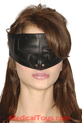 Berlin Pointy Leather Bondage Blindfold
